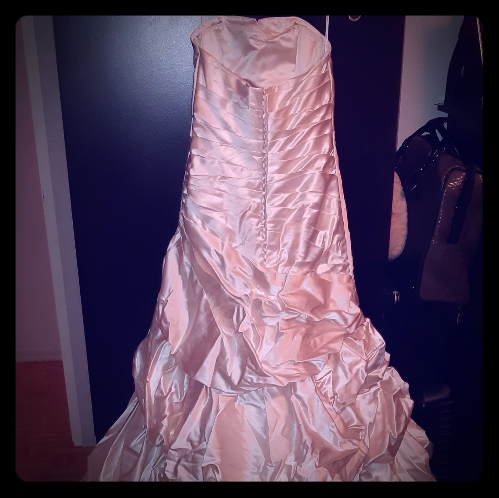 Wedding dress